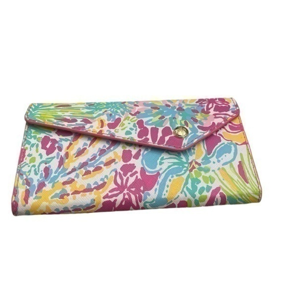 Lilly Pulitzer “It’s Always Sunny Somewhere” Folding Sunglass Case